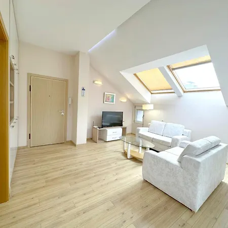 Old Views - Luxury 2bdr & Free Parking Sofia