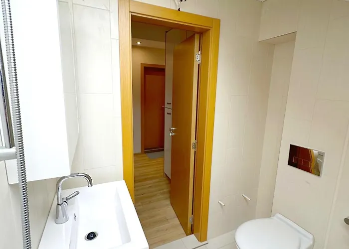 Old Views - Luxury 2bdr & Free Parking Appartement Sofia