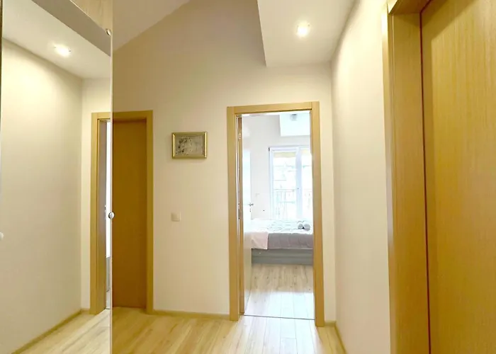 Old Views - Luxury 2bdr & Free Parking * Σόφια