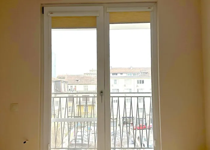 Old Views - Luxury 2bdr & Free Parking Daire Sofya